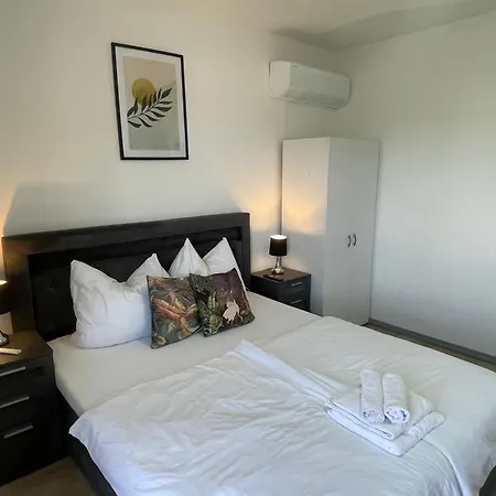 Csery1stappme Apartment